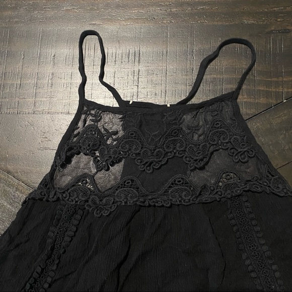 Lace Camisole Top | S - Picture 2 of 3